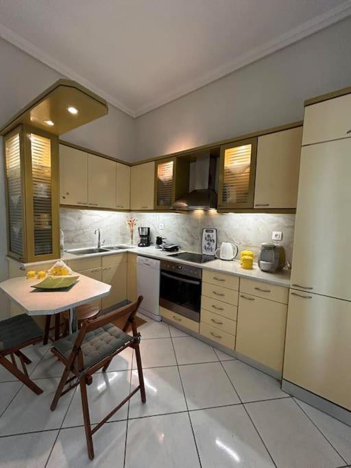 άνετο στο κέντρο της πόλης Apartment *